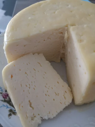 wjtk123 - Zrobiłem ser koryciński ᶘᵒᴥᵒᶅ. Za pierwszym razem robiłem na mleku sklepowy...