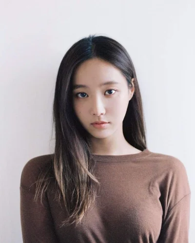 XKHYCCB2dX - #yeonwoo #momoland 
#koreanka