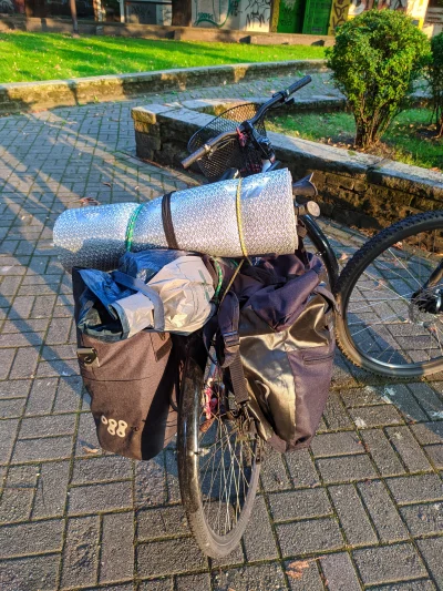 Brydzo - A tutaj mój profesjonalny bikepacking z namiotem