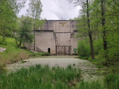 Mindfock - @Czlowiekoniewyspanej_twarzy z ciekawszych miejsc Śluza Leśniewo, bunkry w...