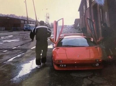 jmuhha - Zdjęcie wujka w latach 90, jak pożyczył na kilka dni auto Niemca u którego p...