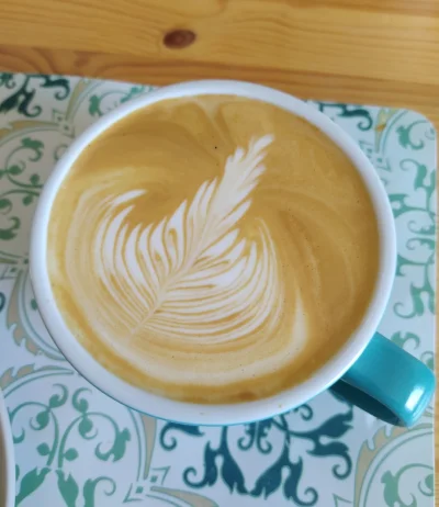 RozkalibrowanaTurbopompa - Latte art z dzisiaj. Po roku z ekspresem (jedna kawa dzien...