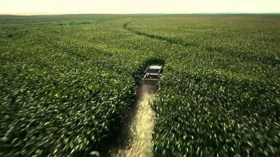 G.....r - > For Interstellar, Christopher Nolan planted 500 acres of corn just for th...
