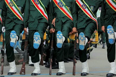 Ryo - Skoro temat Iran vs Izrael to taka ciekawostka: 
Tak wyglądają podeszwy butów ż...