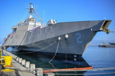 BaronAlvon_PuciPusia - US Navy wycofała pierwszą fregatę LCS, po 11 latach służby <<<...