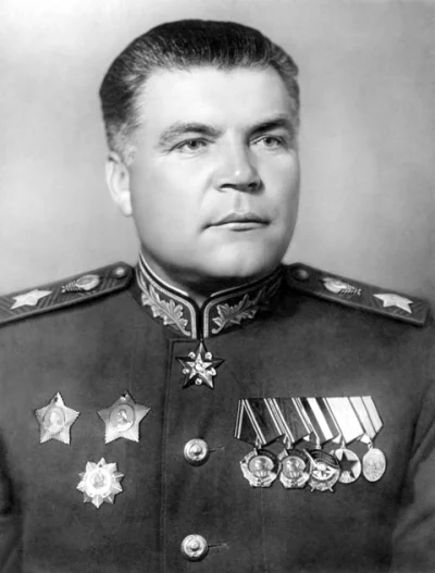 knur3000 - Nazwiesz go radzieckim generałem a to Malinowski, ostatni biegacz przez pr...