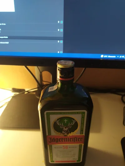 EgzeQTroll - Kupiłem litr jagerka. Będzie dzisiaj obalany bo nic innego mi nie został...