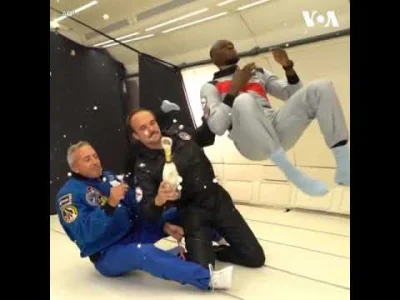 starnak - Usain Bolt on zero gravity plane