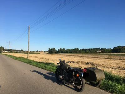 BratProgramisty - #motocykle #pokazmotor no i tak sie zyje na tej wsi