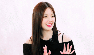 XKHYCCB2dX - #soojin #weeekly 
#koreanka #gif