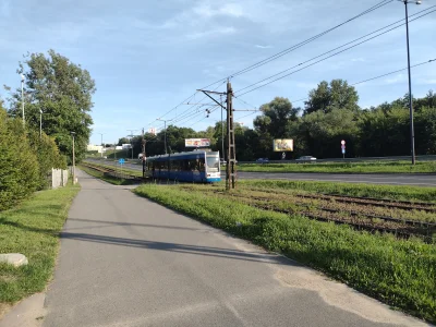 DerMirker - Od południa natomiast, wzdłuż bastionu ciągnie się trakt wielicki, jeden ...