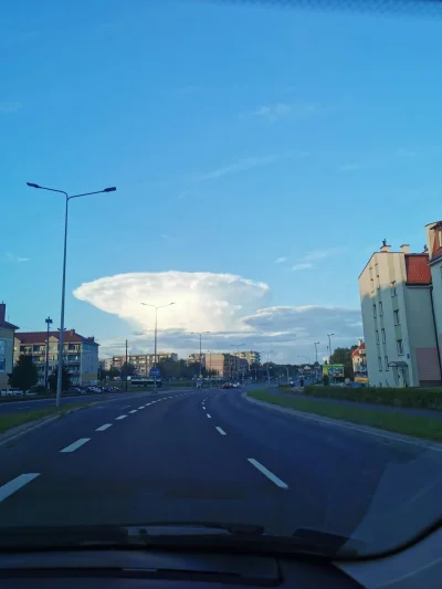 Selvanas - Albo mi się wydaje, albo gdzieś blisko #olsztyn robią próby atomowe. Fotka...