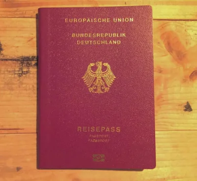 chalwaklb - W końcu po kilku latach starania udało się wyrobić niemiecki paszport. Ju...