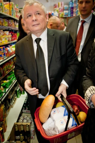 60scnds - @yahoomlody: Kaczyński nigdy nie żył normalnie. Jak poszedł do sklepu dla p...