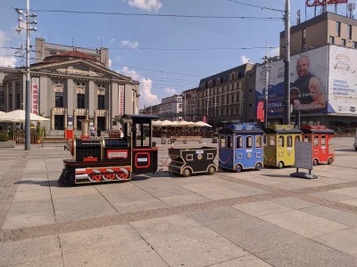 sylwke3100 - Dzisiaj z racji tej durnej imprezy kolarskiej ten pociąg to jedyny senso...