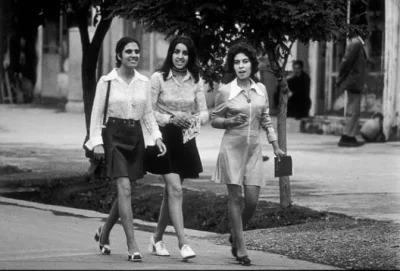 bitcoholic - Studentki w Kabulu, 1972
#afganistan #czarnobiale #fotohistoria #fotogr...
