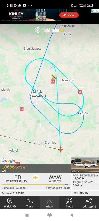 mctortillabezmex - Dwa samoloty mi krążą nad okolica, coś się dzieje? #Warszawa #lotn...