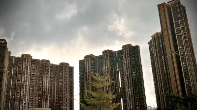 LuckyStrike - Będzie padać. 
#tosachiny #skyscrapercity #architektura
