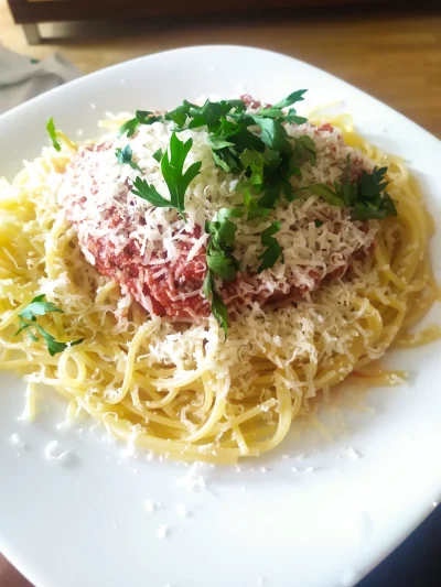 sogen - Zjadłem szpageti i leżę se


#gzw #gotujzwykopem #relaks #trawienie
