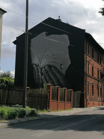 Supremator - Mural Polska Płacząca autor Krzysztof Grzondziel
#myslenice

https://...
