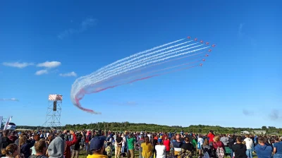 mmichalus - Red Arows check, kolejna pozycja na liście Blue Angels. Bardzo fajne to b...