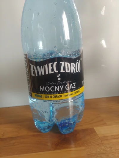 Usted - Żywiec mocny gaz to nadwoda. Trzyma gaz po całym dniu i idzie to wypić nawet ...