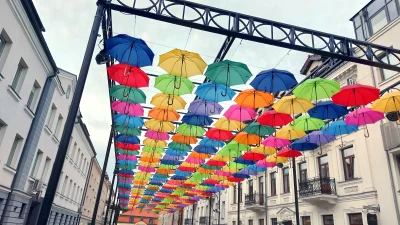 Ziombello - Dziwne że w Białymstoku nikt nie skojarzył kolorowych parasolek z lgbt, b...