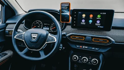 francuskie - Dacia Sandero oferuje m.in. bezprzewodowo Android Auto / Apple Car Play ...