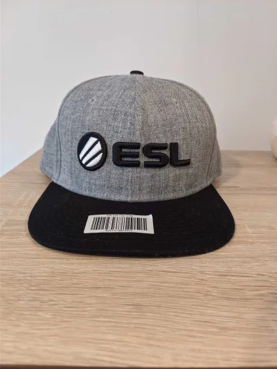runieeee - Nie chciałby ktoś kupić czapki ESL? Czapka nowa, nigdy nie używana. Wygrał...