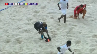 qver51 - Szwajcaria - Senegal 6:6
#golgif #senegal #szwajcaria #beachsoccer