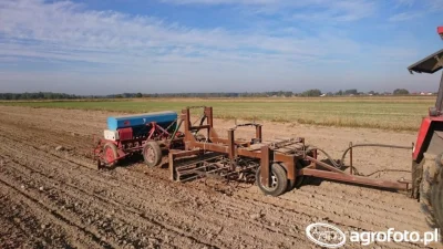rolnik_wykopowy - Przeglądałem sobie z nudów wynalazki rolników na agrofoto i muszę p...