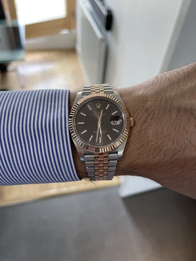 chwil0wyl0gin - Rolex DateJust 41 z czekoladowa tarcza i rose gold na Jubilee. Zdjęci...