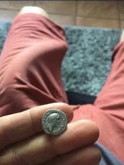 kalioo - ktoś coś może wie co to za moneta?

#gównowpis #kiciochpyta #heheszki