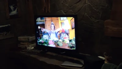 Mishy - A Ty dzwoń, dzwoń, dzwoń 
Jestem dziś trochę zajęty