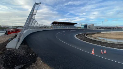 P.....z - To na Zandvoort opony w ostatnim zakręcie będą strzelał z powodu nachylenia...