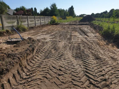 whitewolfik - Rozpoczęliśmy dzisiaj prace ziemne. Humus zdjęty i podłoże przygotowane...