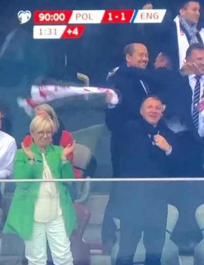 tyski - Polska-jedyny kraj na świecie gdzie po strzelonej bramce zamiast piłkarzy pok...