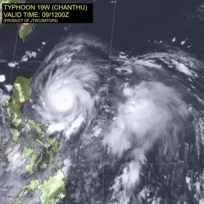 Falcio - Zapewne jebnie w Filipiny i Tajwan, poki co 4 skala, wiatr ciągły 220km/h w ...