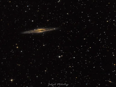 q0084 - NGC 891
Fotka z 10 września 2021. W sumie 2 godziny materiału.
Canon 600D 5...