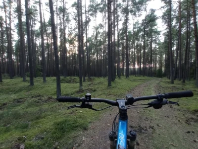 I.....j - > ktoś z wykopków jeździ MTB?

@kelesky: ktoś pewnie tak :D