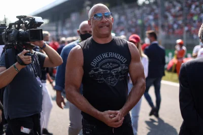 klatwazakolaka - Vin Diesel widziany dzisiaj na placu boju, ponoć zbiera ekipę na kol...
