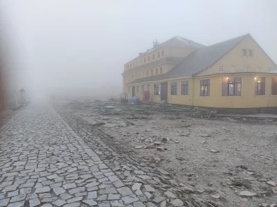 booolooo - Nawet w najbardziej popularnych miejscach czas niekiedy zwalnia. W komenta...