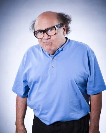 Usmiech_Niebios - @Haramb3: to tam nic, w 30 sekundzie wbiega Danny DeVito