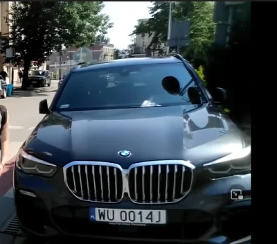 mentari - Mirki z #piaseczno wiecie czyj jest ten samochód? Strażniki miejskie boją s...