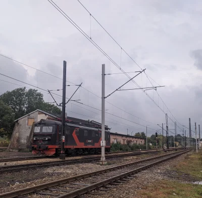 sylwke3100 - Podoba mi się malowanie tej lokomotywy.


Spotkana na stacji Siemianowic...