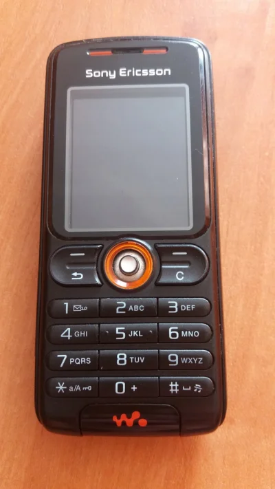 MechanicznyTurek - @polock: Sony Ericsson W200i. PIN do niego tak mi się wrył w pamię...