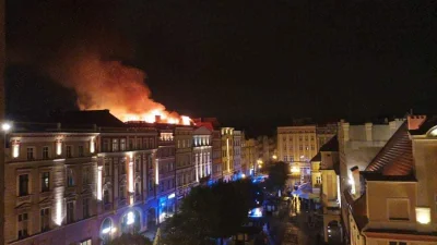 Analogowy_Brokul - #dolnyslask #swidnica pożar w Rynku.