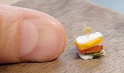RafAlinski - @CoronaBeerus Big Mac w 2050.