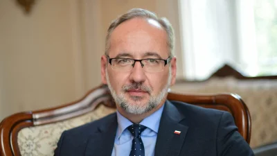 cerastes - Pan minister wam już powiedział że umieracie bo się źle odżywicie.