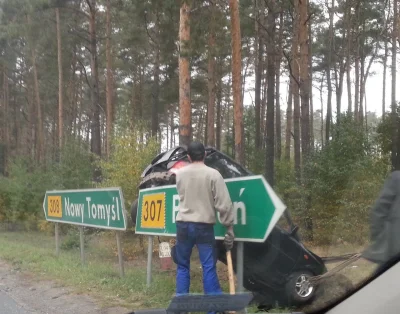 a.....e - Błąd w matrixie i auta się czasem teleportują w złych miejscach ;)